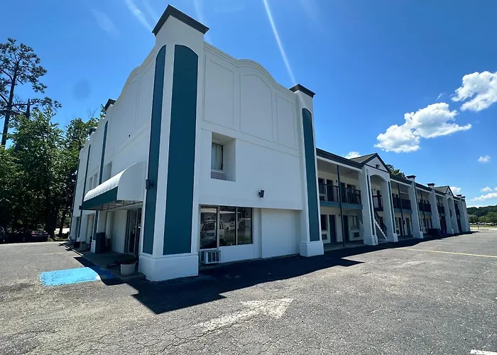 Key West Inn - Newport News